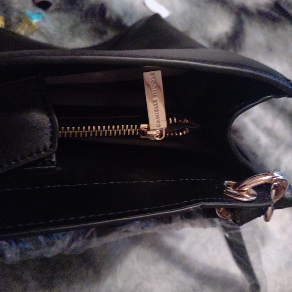 Purse - Picture 3 of 4
